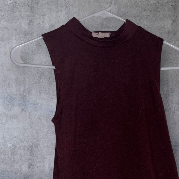 Burgundy Top - Picture 3 of 4